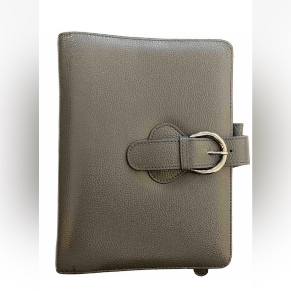 New Franklin Covey Ava leather binder 1 1/4” 9x7 in charcoal $89.95 msrp - Picture 1 of 10